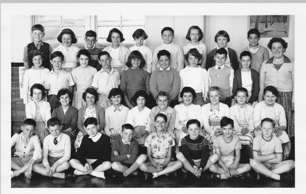 Class Photo 1960 Miss Tuckwell